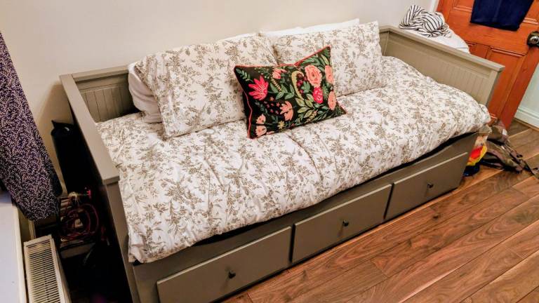 IKEA Hemnes Day Bed and Mattress - As New. PRICE CUT