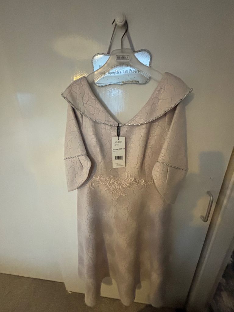 Mother of the bride/groom dress