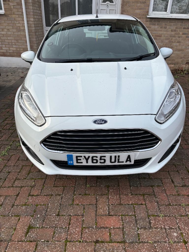 Ford, FIESTA, Hatchback, 2015, Manual, 1241 (cc), 3 doors