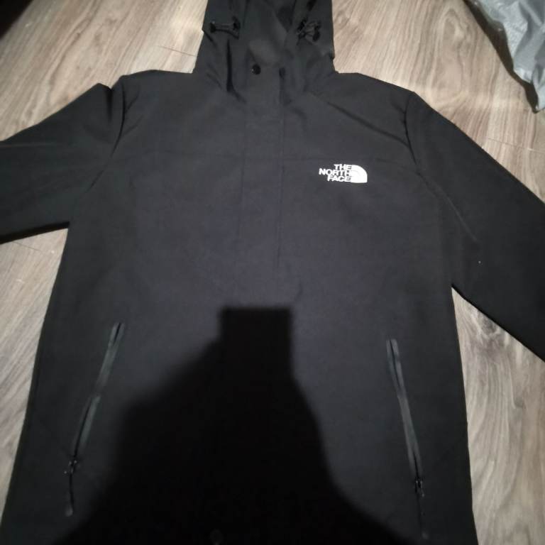 The north face size medium zip up