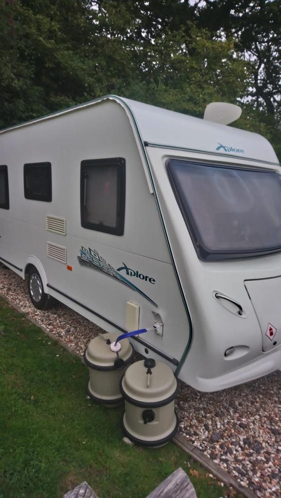Elddis Xplore 474, 4 berth (2009) fixed bed 