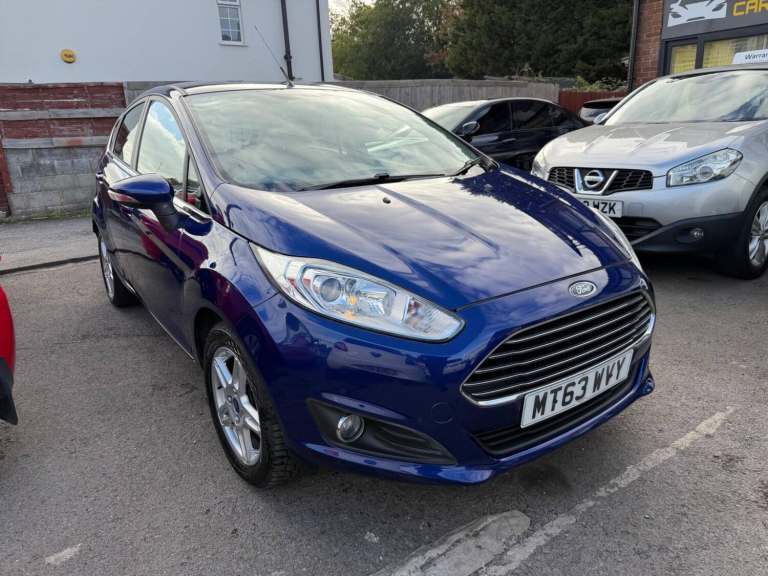 2013 Ford Fiesta 1.6 Zetec 5dr Powershift HATCHBACK PETROL Automatic