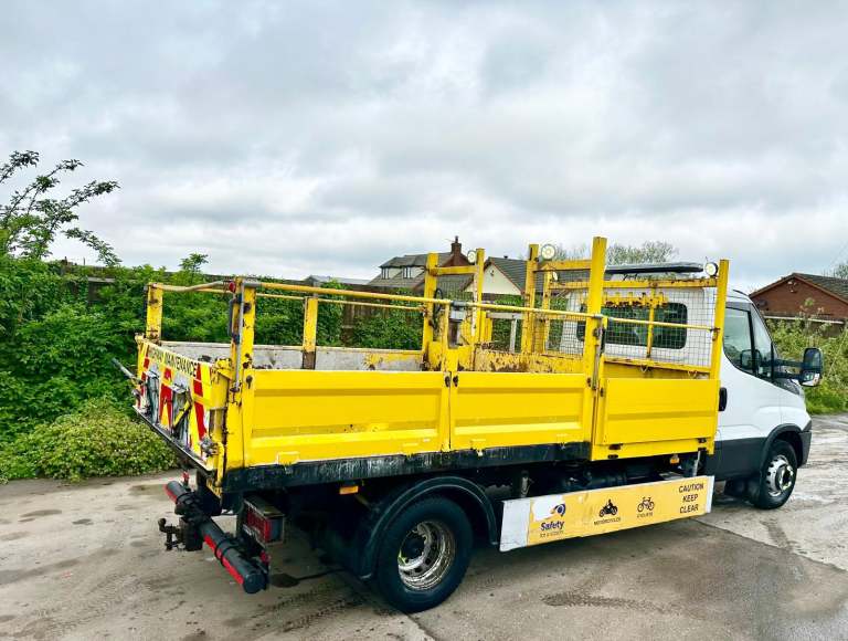 2017 IVECO DAILY TOOLBOX TIPPER 7,2 TON TARMAC CHUTES EURO-6 U-LEZ EX COUNCIL
