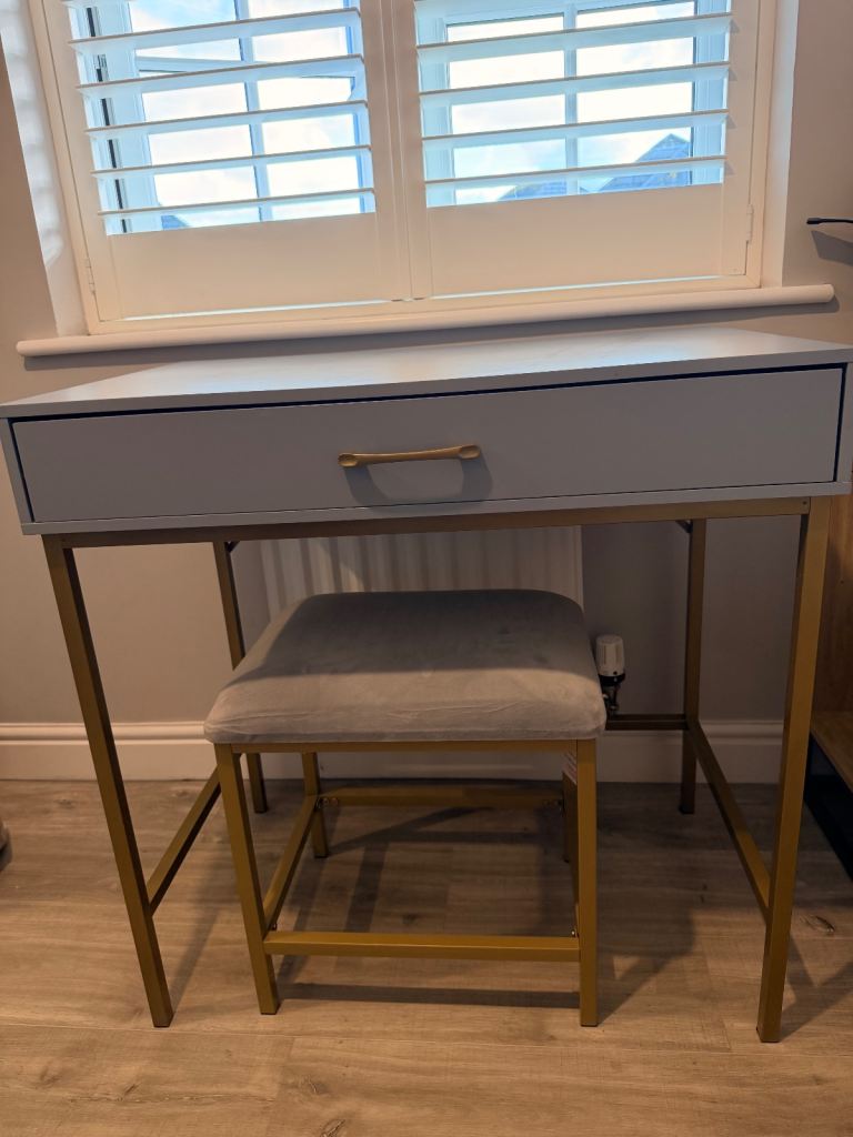Dressing Table with stool (Grey) 