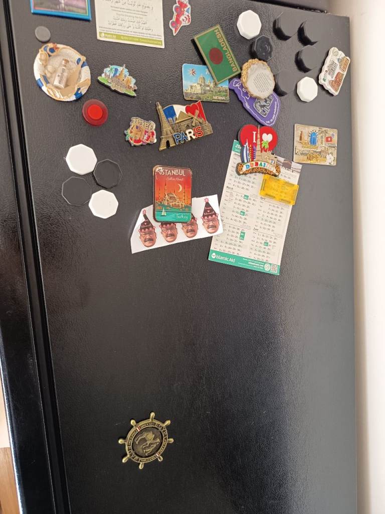 Black American Style Fridge Freezer - Good Condition