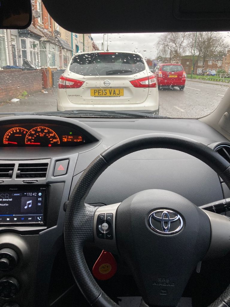 Toyota, YARIS, Hatchback, 2010, Manual, 1329 (cc), 5 doors