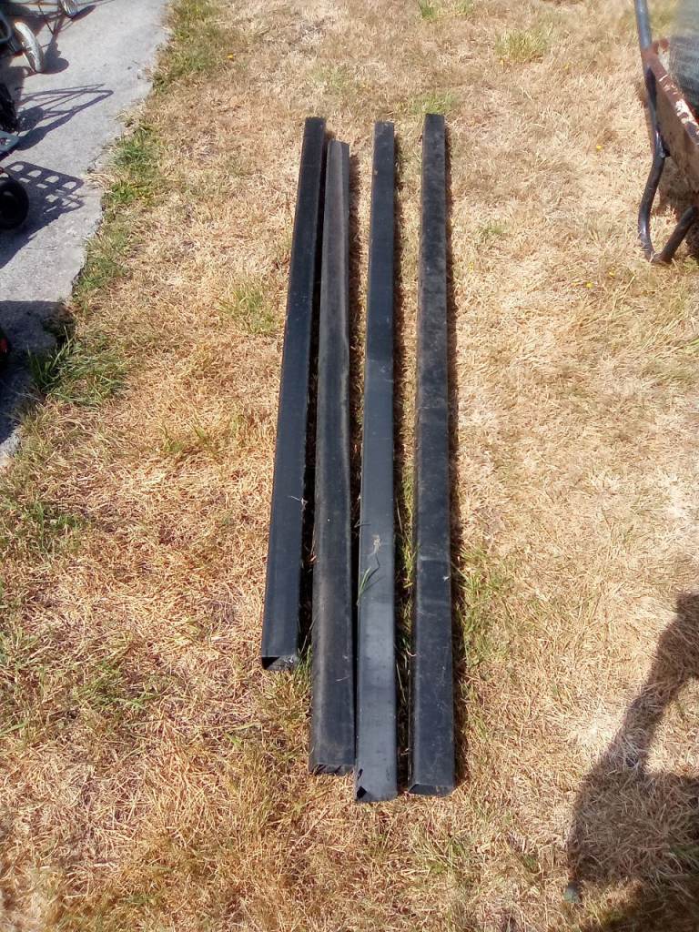 Black Square Guttering Downpipes - 4 Sections