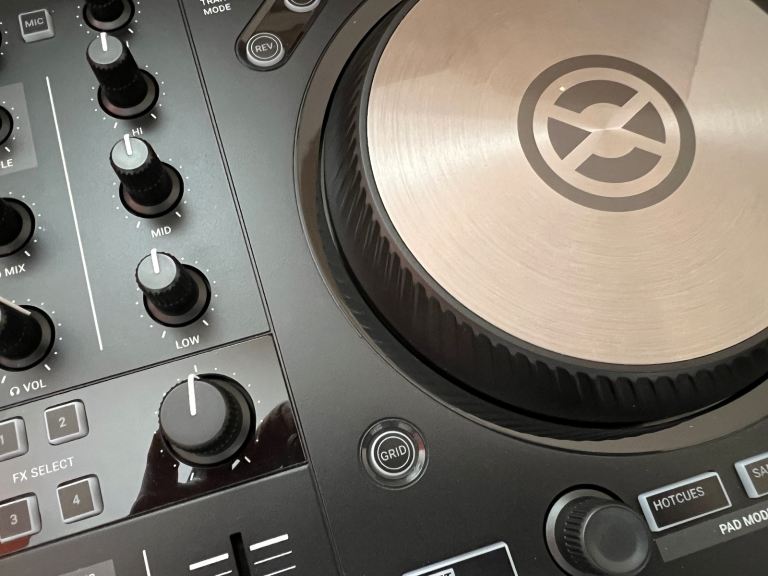 Traktor Kontrol S2