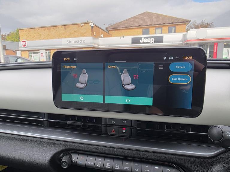 2025 Fiat 600 1.2 Hybrid 48V La Prima 5dr eDCT-6 HATCHBACK PETROL Automatic