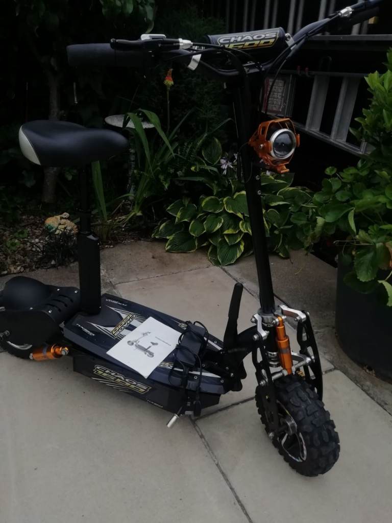 Chaos Electric Scooter with Seat – Good Condition
