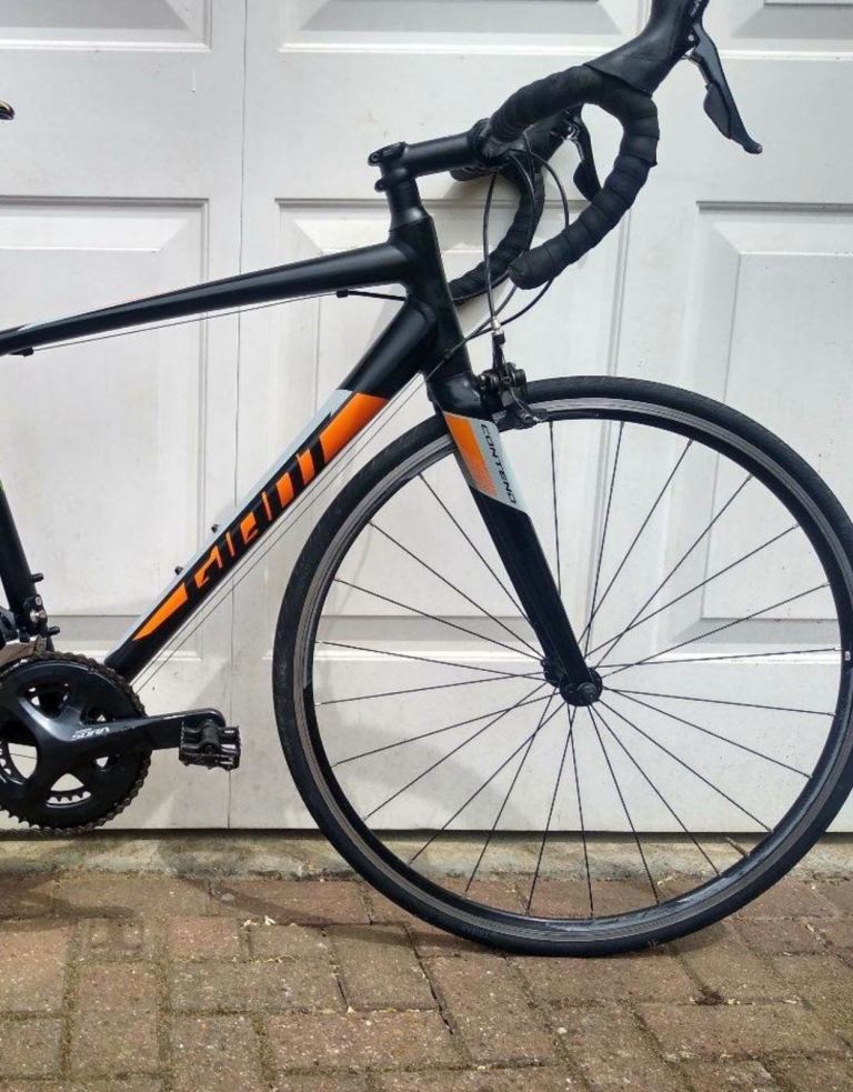 Giant Contend (Medium) - super light / Shimano Sora / Great condition - Collect from TW16 5 or KT2 6