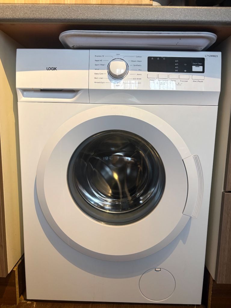 Logik 7kg washing machine 