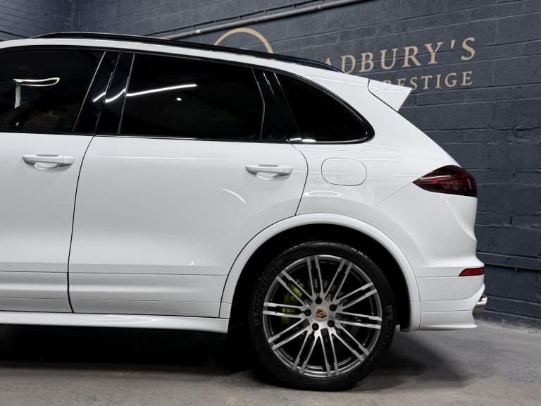 PORSCHE CAYENNE 3.0 V6 E-Hybrid S Platinum Edition 2017