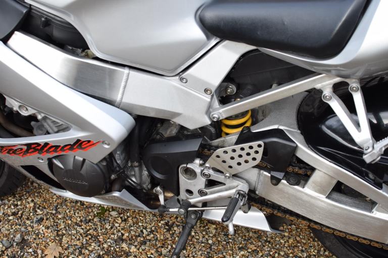 Honda CBR900RR-1 929 Fireblade (13500 miles) 2003 03 Reg *WITH VIDEO*