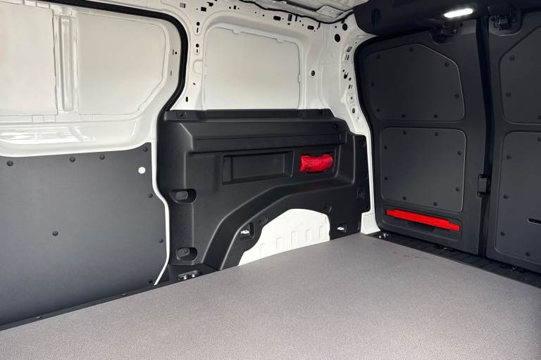 2025 Volkswagen ID. Buzz Cargo 210kW Commerce 79kWh Auto Van ELECTRIC Automatic