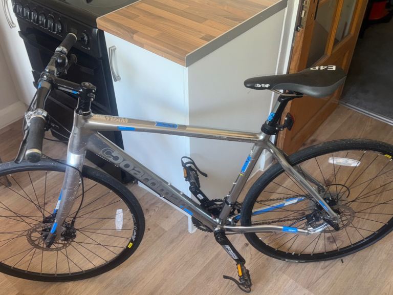 Boardman Hybrid Bike - Grey, ALMOST NEW Condition