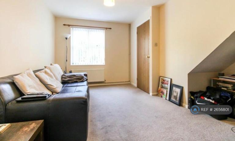 2 bedroom house in Reading, Reading, RG6 (2 bed) (#2656801)