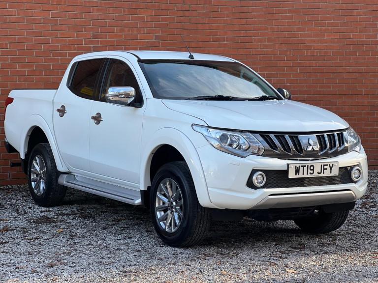 2019 Mitsubishi L200 2.4 DI-D DC Barbarian 4WD Euro 6 4dr PICK UP Diesel Manual