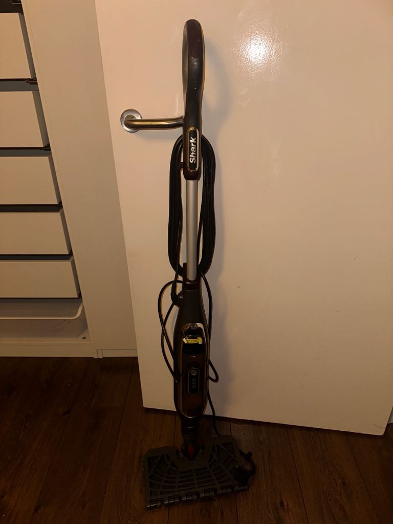 Shark Ninja Steam pocket mop