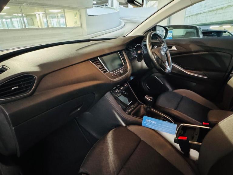 2018 Vauxhall Grandland X 1.2 Turbo Sport Nav Euro 6 (s/s) 5dr HATCHBACK Petrol Manual