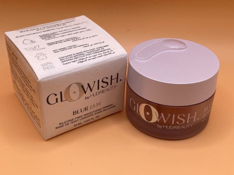 HUDA BEAUTY GLOWISH BLUR JAM