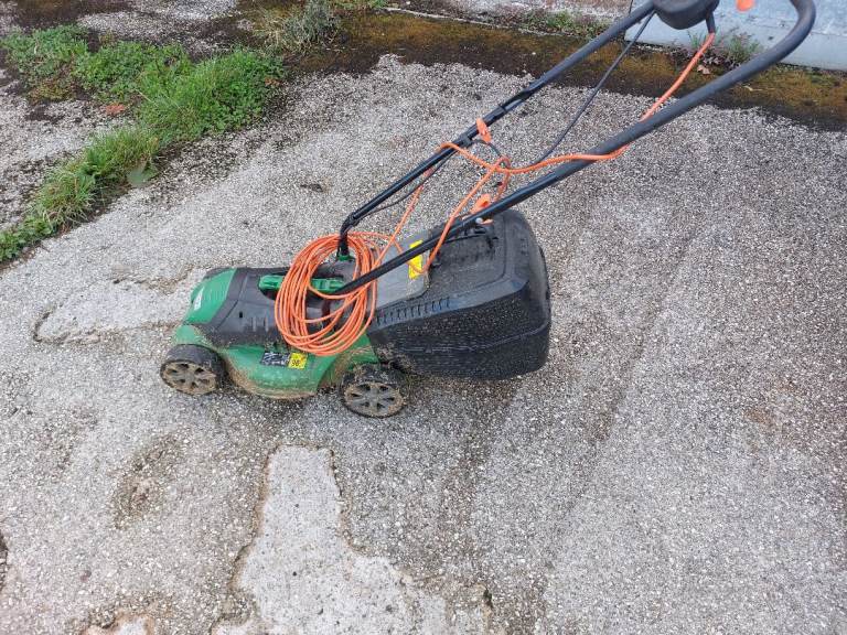Hawksmoor electric lawn mower 
