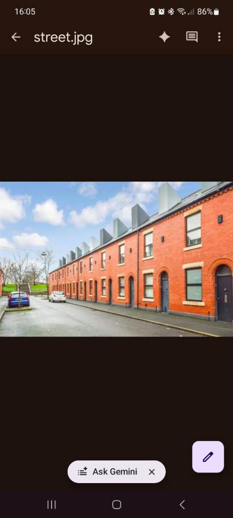 House for rent chimney pot Park l Salford