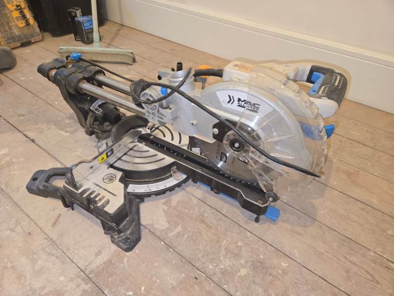 Mc Allister sliding Mitre saw