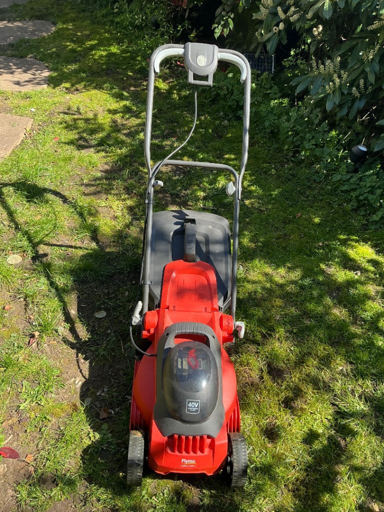 Flymo cordless lawnmower