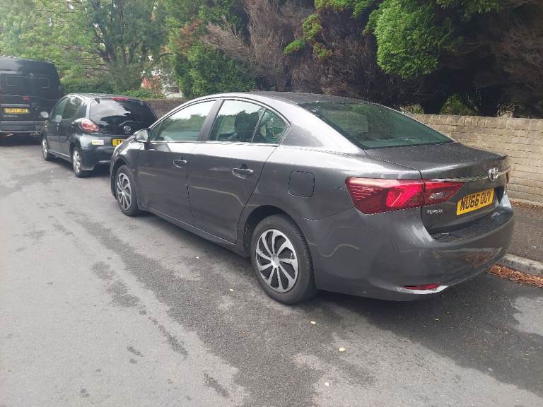 Toyota, AVENSIS, Saloon, 2016, Manual, 1598 (cc), 4 doors