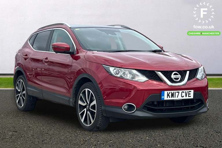 2017 Nissan Qashqai 1.6 dCi Tekna 5dr Xtronic SUV DIESEL Automatic