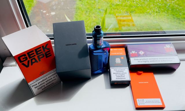 elfbar nachfüll pod läuft aus UWELL CALIBURN – Vaping Raven main image 0