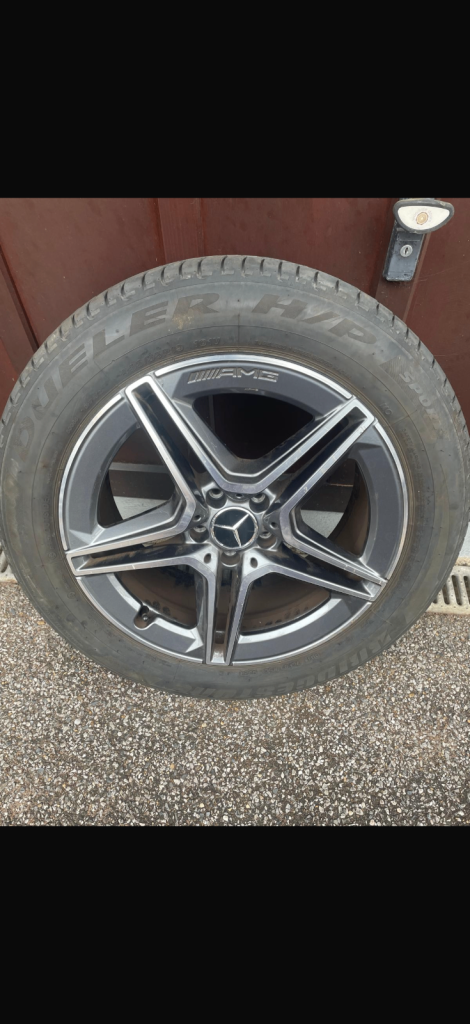 MERCEDES AMG ALLOY WHEEL 19'' INCH WITH BRIDGESTONE 235/55R19 TYRE