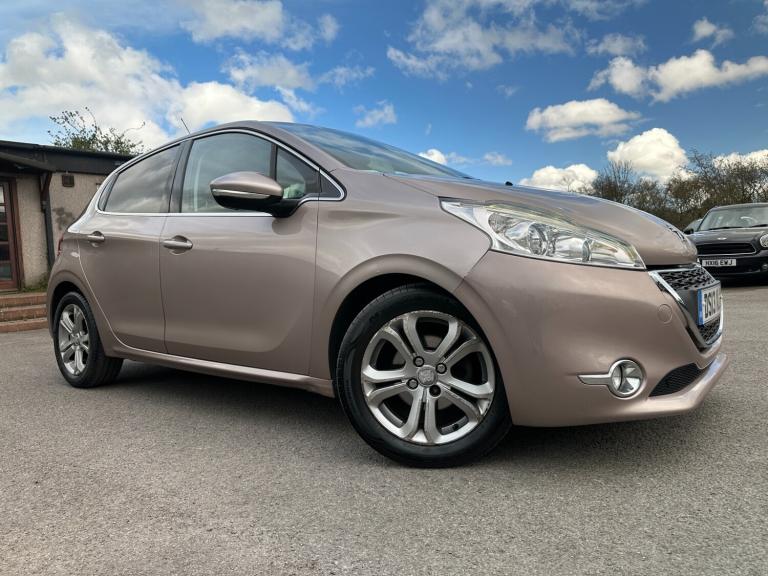 2013 Peugeot 208 1.6 e-HDi Allure 5dr HATCHBACK Diesel Manual