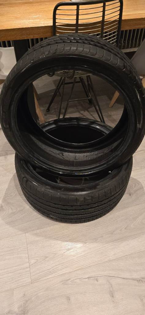 Pair of YOKOHAMA 245/35/20 Car Tyres