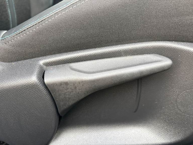 2024 Peugeot 308 1.2 PureTech Allure 5dr EAT8 ESTATE PETROL Automatic