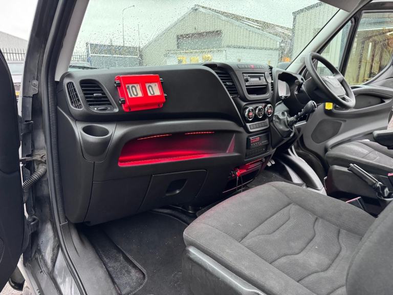 2018 68 Iveco Daily Recovery Truck. 52-180. Sleeper. AC. Winch. Ali bed. RearAir