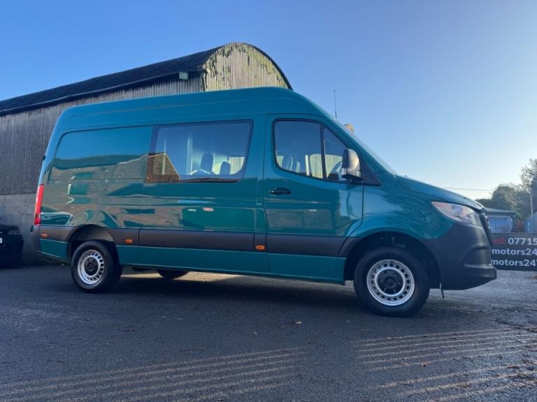  Mercedes-Benz Sprinter SPRINTER 2.1L 314CDI 3.5t H2 L2 RWD WINDOW COMBI CREW