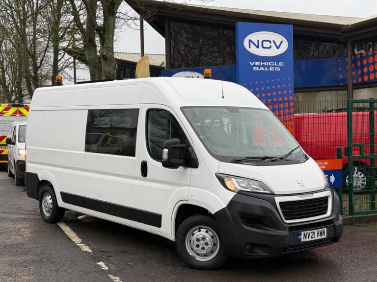 2021 Peugeot Boxer BLUEHDI 335 L3H2 S WELFARE Welfare Diesel Manual