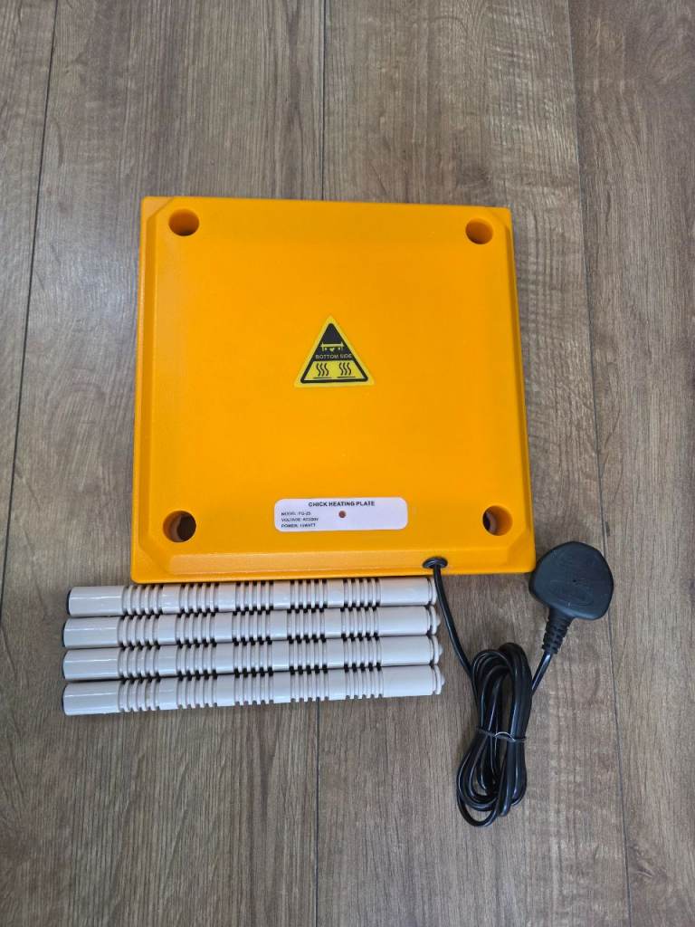 Chick brooder heating plate