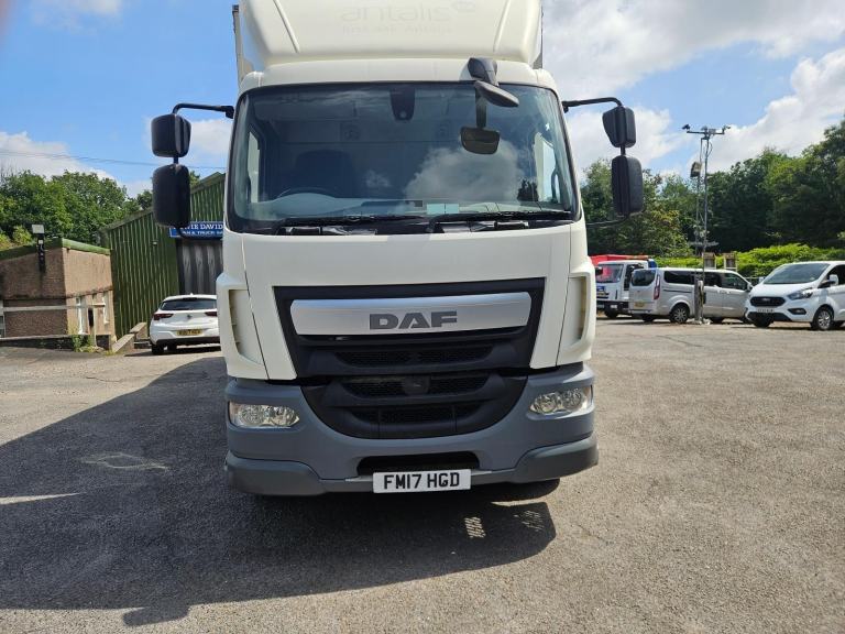 2017 DAF 18 ton curtain sider, 1 owner , low kms, warranty, UK delivery