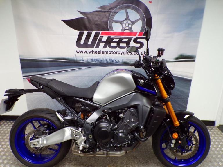 2023 YAMAHA MT-09 SP WITH ONLY 1156 MILES FROM NEW
