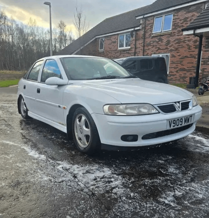Vauxhall Vectra B 1.8 GLS , 1999 V registered