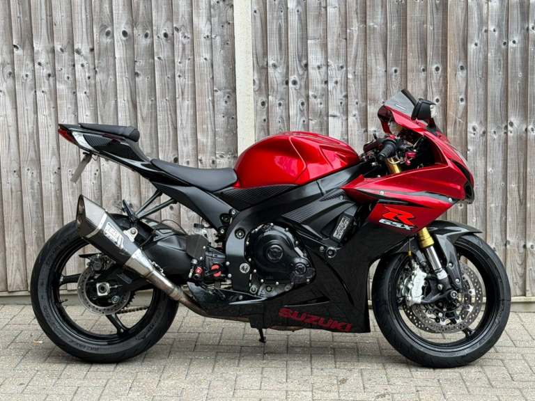 SUZUKI GSXR 750 L4 2014 (64) SUPER SPORT + 12,600 MILES + YOSHIMURA