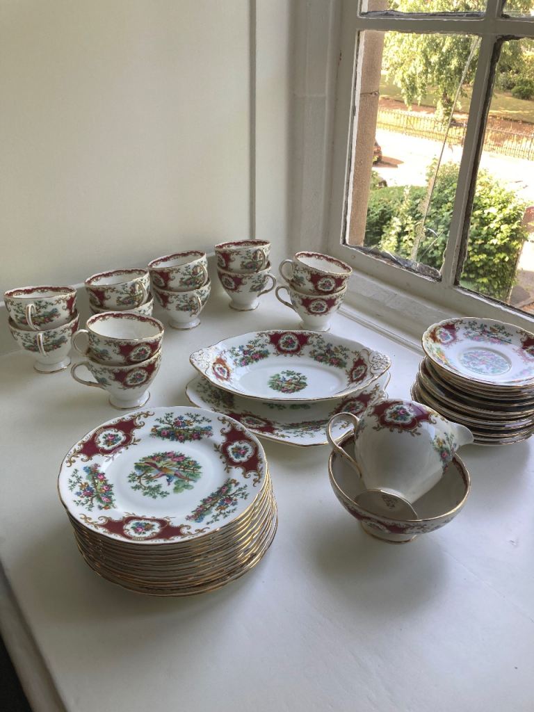 EB Foley Bone China Dinner Service Set