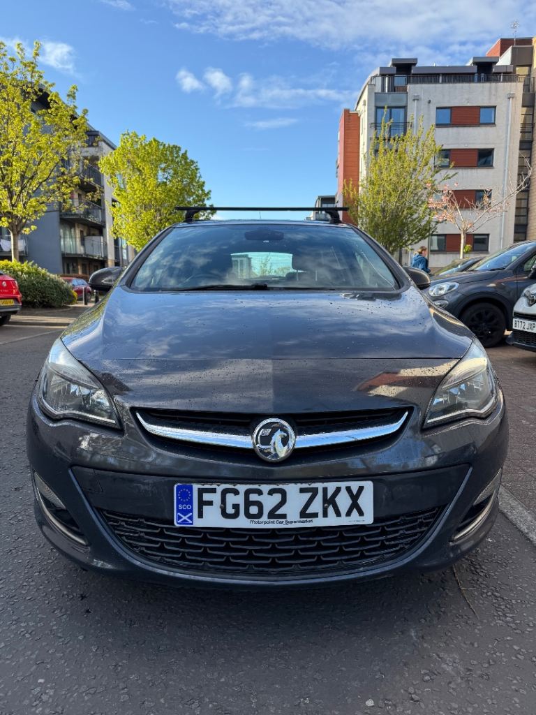 Vauxhall Astra 1.6 SE automatic auto (unlike Ford focus or Ford fiesta)
