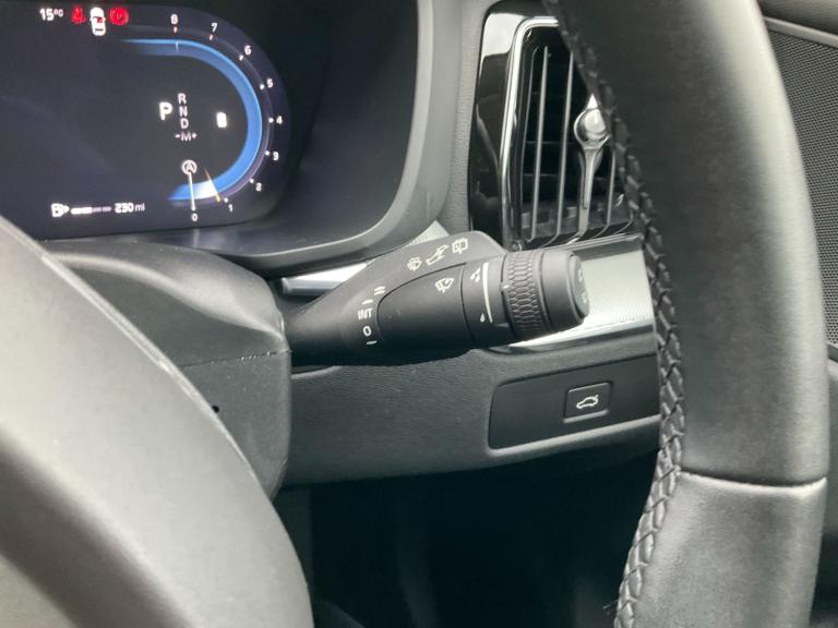 2023 Volvo XC60 2.0 B5p Core 5Dr Awd Geartronic SUV Petrol Automatic