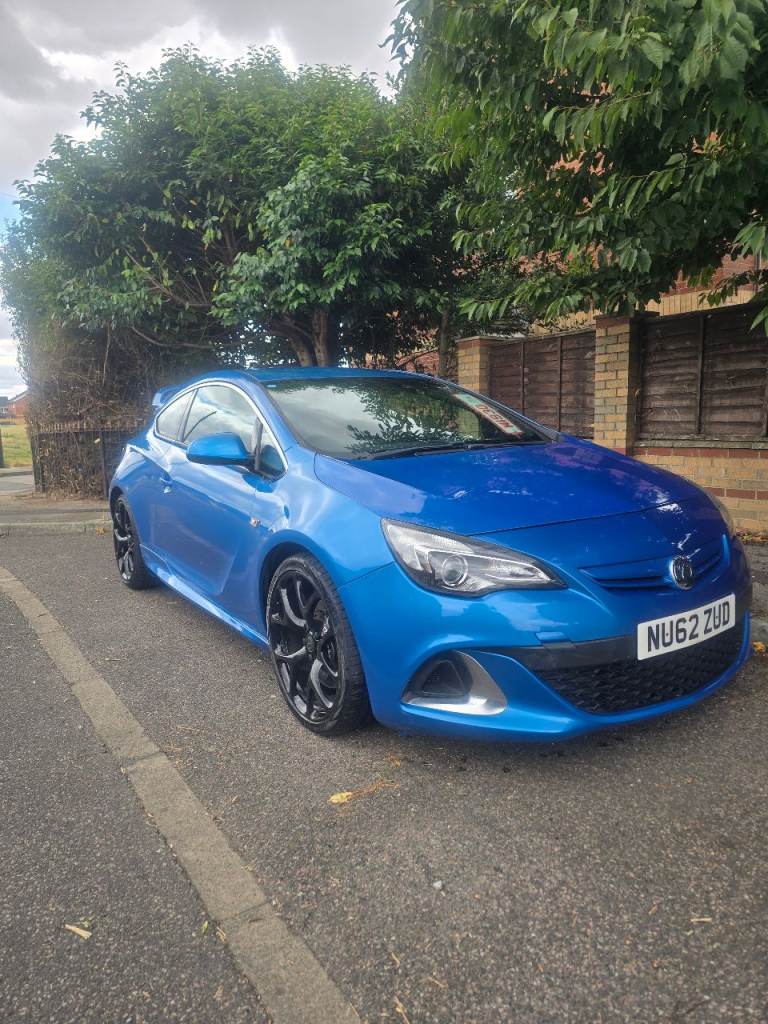 Vauxhall, ASTRA VXR GTC, Hatchback, 2012, Manual, 1998 (cc), 3 doors