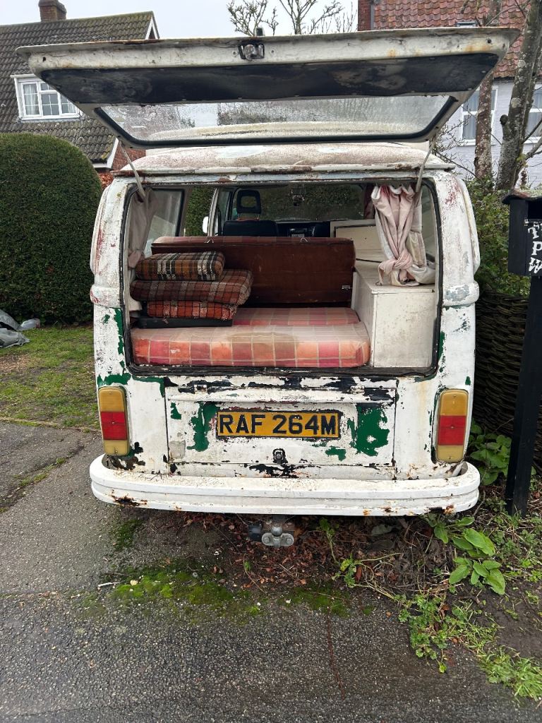 🚐 VW Bay Window Campervan – Classic 1973 Project with New Parts Included! 