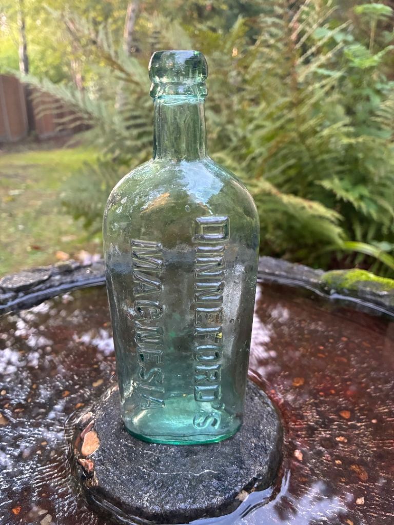 Antique DINNEFORD’S MAGNESIA Glass Bottle Aqua Colour c1890